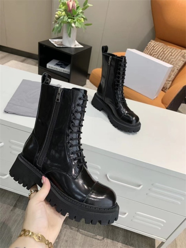 New Designer Leather and nylon fabric booties Women Ankle Boots Leather Biker Boots Australia Booties Winter boots size US 35-40, 02
New Designer Leather and nylon fabric booties Women Ankle Boots Leather Biker Boots Australia Booties Winter boots size US 35-40, 02