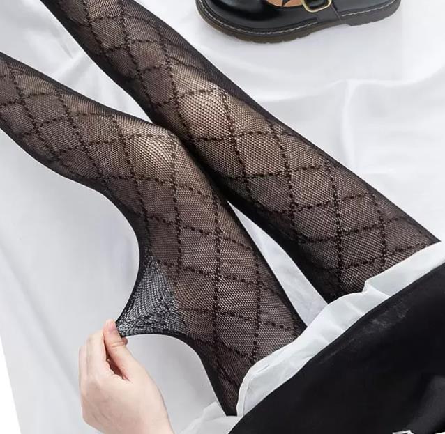 2022 Style Womens Socks classic Fashion Ins Stockings Letter Pattern Hosiery Sexy Women Leggings Tights Elastic, Black;white
2022 Style Womens Socks classic Fashion Ins Stockings Letter Pattern Hosiery Sexy Women Leggings Tights Elastic, Black;white