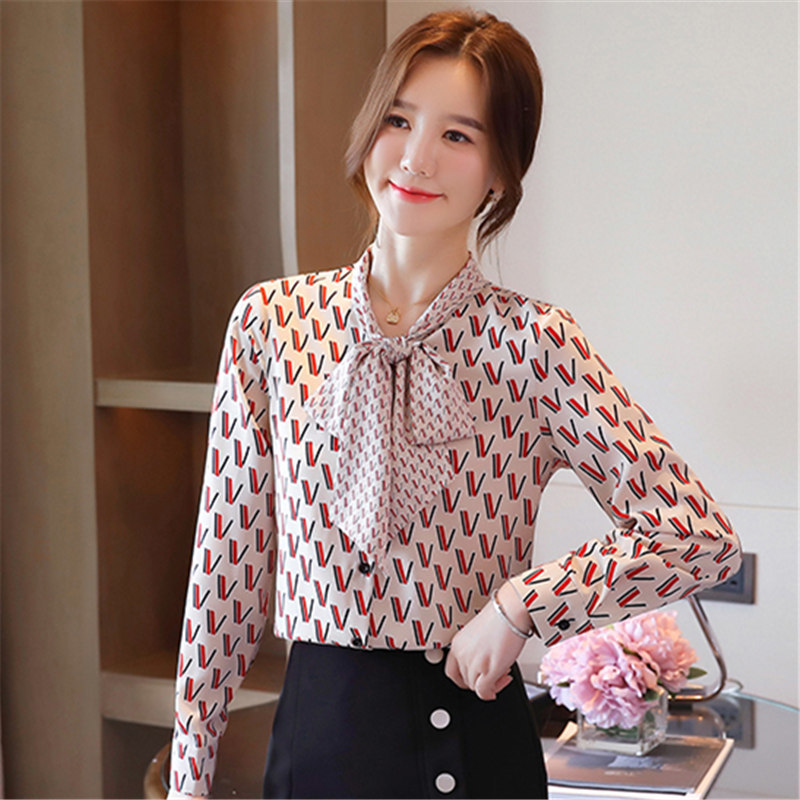 Autumn Fashion Women Tops And Blouses Long Sleeve Letter Print Chiffon Shirts Casual Lady Lac-up Bow V-Neck Clothing Blusas 210317