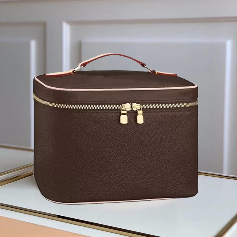 Fashion Women Cosmetic Bag Leather Make Up Cases High Quality Box Shoulder Bags Luxury Designer Bucket Ladies Trunk Handbags Brown Totes, Increase freight
Fashion Women Cosmetic Bag Leather Make Up Cases High Quality Box Shoulder Bags Luxury Designer Bucket Ladies Trunk Handbags Brown Totes, Increase freight
