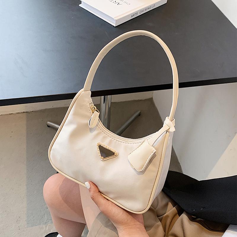 Evening Bags For Small Oxford Women Cloth Baguette 2021 Simple Tote Shoulder Bag Lady Handbags And Purses, Black
Evening Bags For Small Oxford Women Cloth Baguette 2021 Simple Tote Shoulder Bag Lady Handbags And Purses, Black