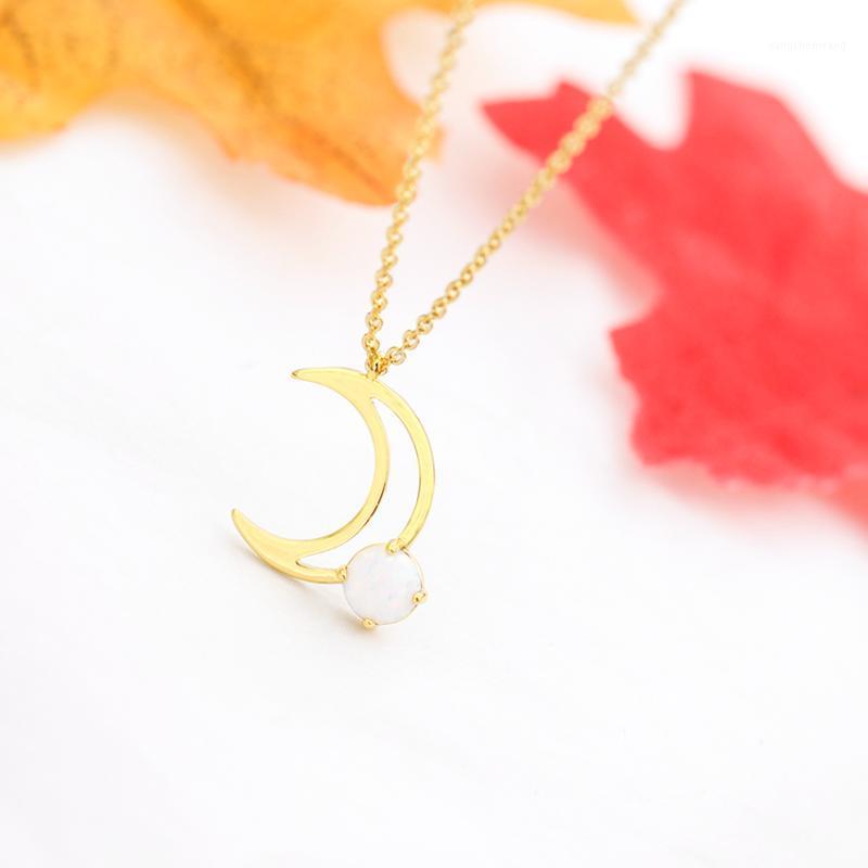 Wholesale 10pcs Statement Crescent Moon With White Opal Stone Pendant Necklaces Clavicle Chain Collar Mujer Chains
Wholesale 10pcs Statement Crescent Moon With White Opal Stone Pendant Necklaces Clavicle Chain Collar Mujer Chains