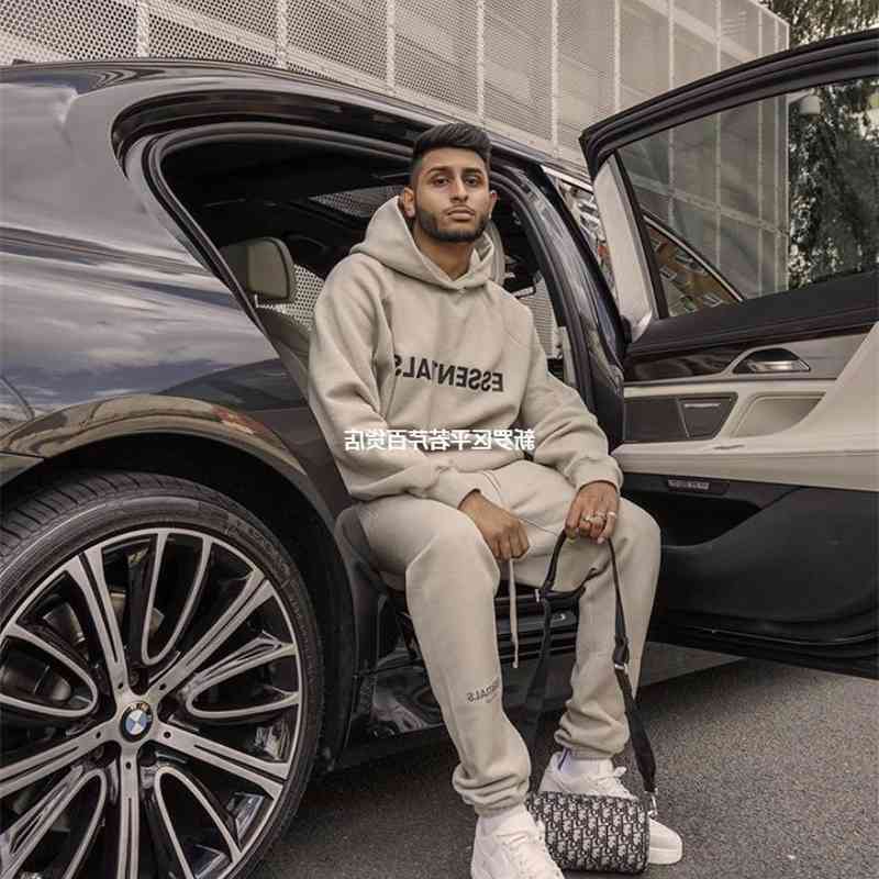 Hoodie double thread casual reflective sweater with Biber letter tide Hooded Jacket for men and women hip hop Kanye
Hoodie double thread casual reflective sweater with Biber letter tide Hooded Jacket for men and women hip hop Kanye