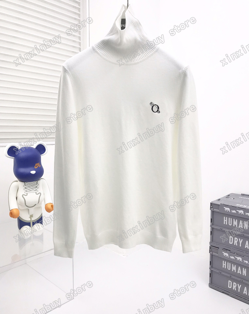 21ss Designers Sweaters luxury Mens Womens Pin jacquard Embroidery letter Paris Fashion Top Quality Street long Sleeve luxurys white black S-XL
21ss Designers Sweaters luxury Mens Womens Pin jacquard Embroidery letter Paris Fashion Top Quality Street long Sleeve luxurys white black S-XL