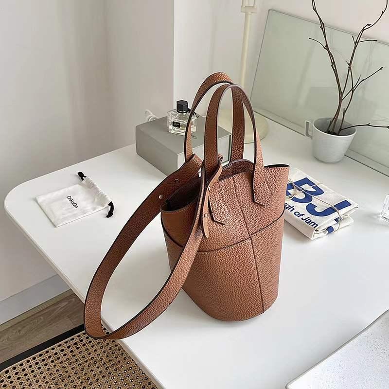 Evening Bags Women's Bag 2022 Leisure Messenger Single Shoulder PU Large Capacity Portable Bucket, White
Evening Bags Women's Bag 2022 Leisure Messenger Single Shoulder PU Large Capacity Portable Bucket, White