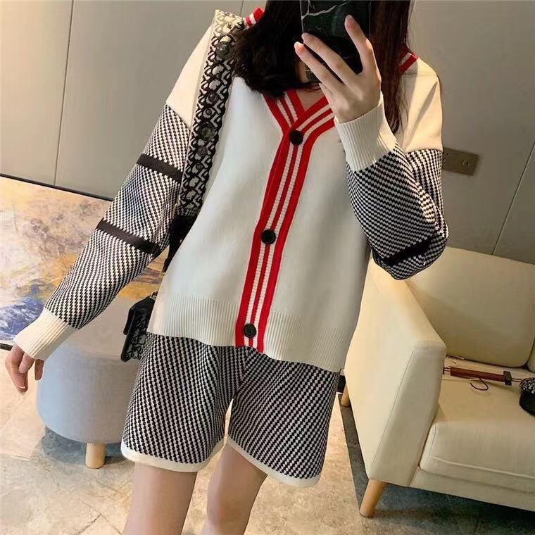 Autumn Women Knit Striped Jackets+Shorts Sets Long Sleeve V Neck Single Breasted Jumpers Coats Short Pants Suits for Woman 210519