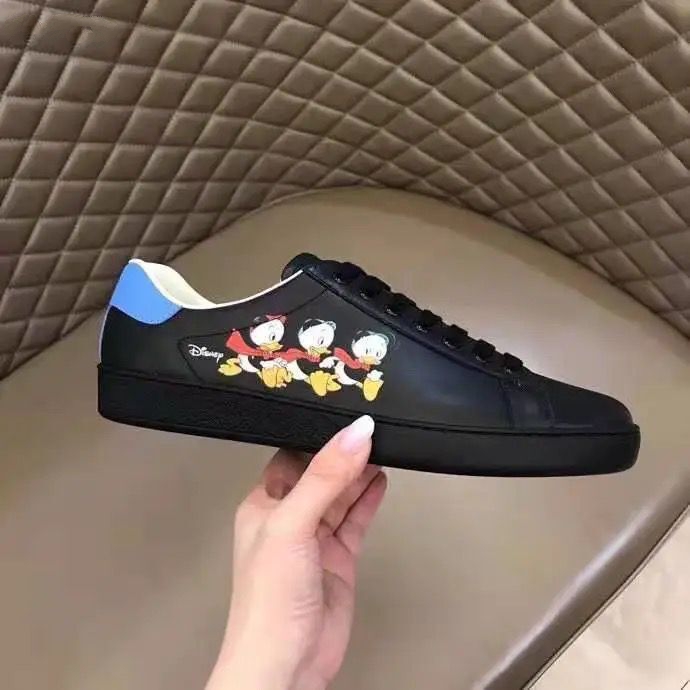 2021 Free Fashion wo red and sportslowcasual flat outdoor men' Zapatillas driving shoes MJK004
2021 Free Fashion wo red and sportslowcasual flat outdoor men' Zapatillas driving shoes MJK004