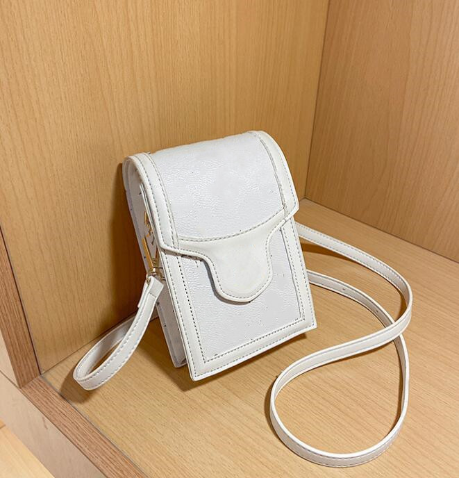makeup Cosmetic bag famous vanity case Women organizer make up Brown shiny leather toiletry clutch pouch gift66, 15
makeup Cosmetic bag famous vanity case Women organizer make up Brown shiny leather toiletry clutch pouch gift66, 15