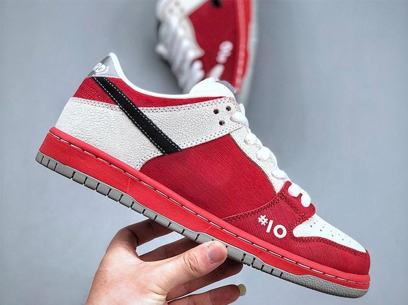 SB Dk Low Premium "Roller Derby" Running Shoes Outdoor Sneakers Sports With Original Box Fast Delivery Og UO
SB Dk Low Premium "Roller Derby" Running Shoes Outdoor Sneakers Sports With Original Box Fast Delivery Og UO