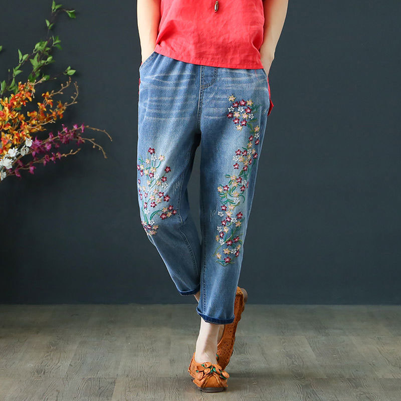 National Style Summer Women Jeans Plus Size Embroidery Elastic Waist Casual Denim Harem Pants Vintage Ripped Big 6XL D131 210512
