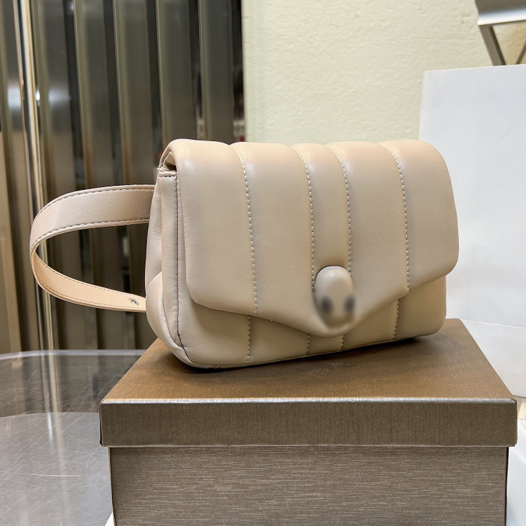 Luxurys Designers Serpentine Cabochan Cross Body Bags Italy Brand Fashion Snakehead Lock Women Shoulderbag High Quatity Genuine Leather Wais
Luxurys Designers Serpentine Cabochan Cross Body Bags Italy Brand Fashion Snakehead Lock Women Shoulderbag High Quatity Genuine Leather Wais