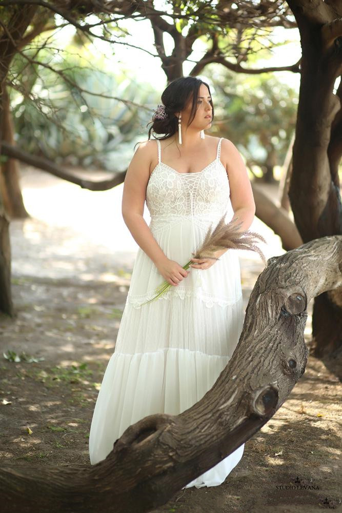 Fashion Lace Plus Size Beach Wedding Dresses Spaghetti Straps flowy skirt Backless Bohemian Bridal Gowns Robe De Mariée