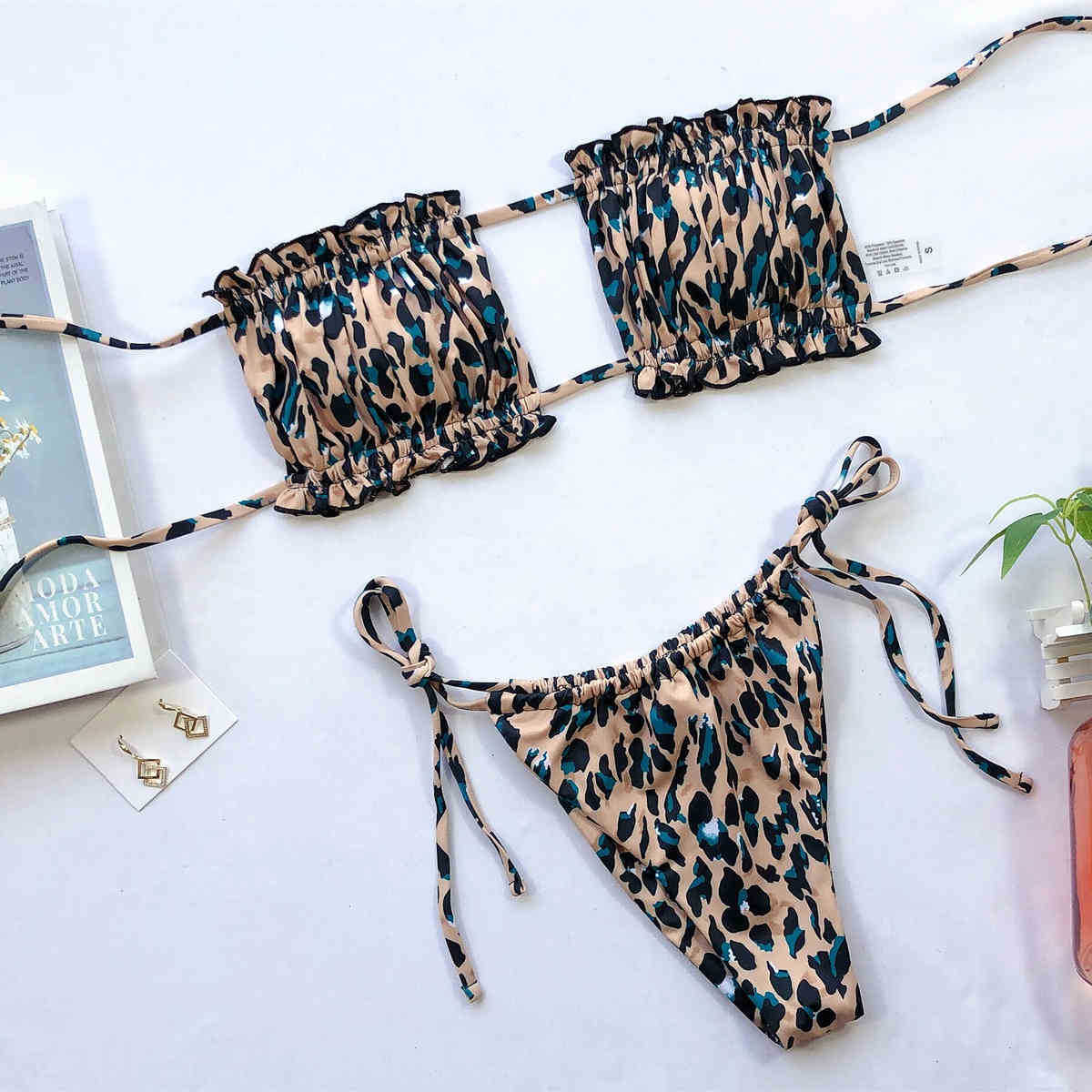 Women Bikinis Set Bandaeu Hollow Out Swimsuit Bandage Cheeky Bottom Swimwear Sexy Bathingsuit Beach Wear
Women Bikinis Set Bandaeu Hollow Out Swimsuit Bandage Cheeky Bottom Swimwear Sexy Bathingsuit Beach Wear