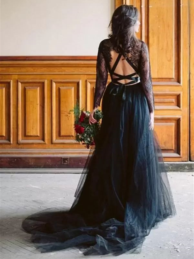2022 Black Lace Gothic Wedding Gowns Long Sleeves V Neck Cross Straps Hollow Back Vintage Bridal Wedding Dresses Vestidos De Noiva Customized Boho Bea