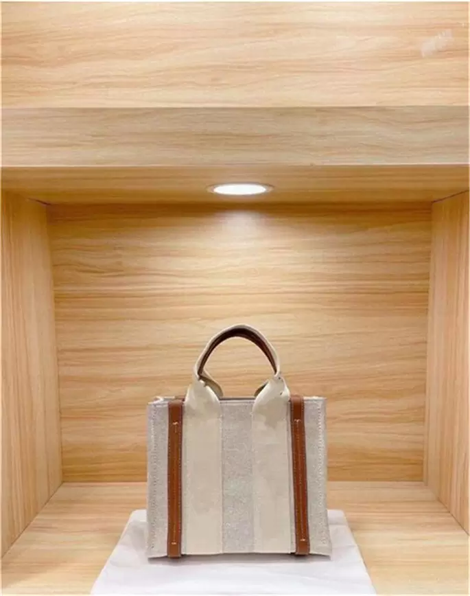 2022 Womens Shopper Fashion Totes Bags Shoulder Bag chlos Women Canvas Woody Tote Handbags Purses Small Medium Large High Quality Handbag, No shipping
2022 Womens Shopper Fashion Totes Bags Shoulder Bag chlos Women Canvas Woody Tote Handbags Purses Small Medium Large High Quality Handbag, No shipping