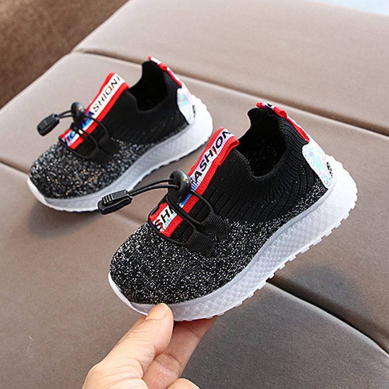 Size 21-30 Children Lightweight Glowing Shoes Luminous Sneakers for Baby Led Casual Shoes Unisex Sneakers with Luminous Sole, Black
Size 21-30 Children Lightweight Glowing Shoes Luminous Sneakers for Baby Led Casual Shoes Unisex Sneakers with Luminous Sole, Black