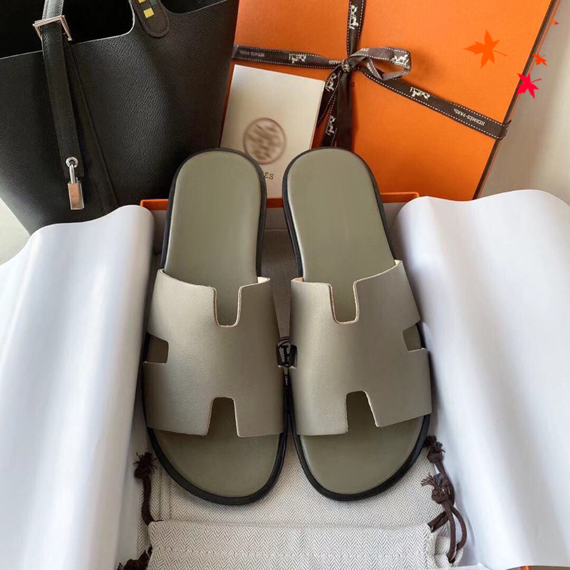 2021 Slipper Designer Slide Summer sandals Fashion Men Beach Indoor Flat Flip Flops Leather luxurys Shoes mens Slippers with box Size 39-45 -H475, Brown
2021 Slipper Designer Slide Summer sandals Fashion Men Beach Indoor Flat Flip Flops Leather luxurys Shoes mens Slippers with box Size 39-45 -H475, Brown