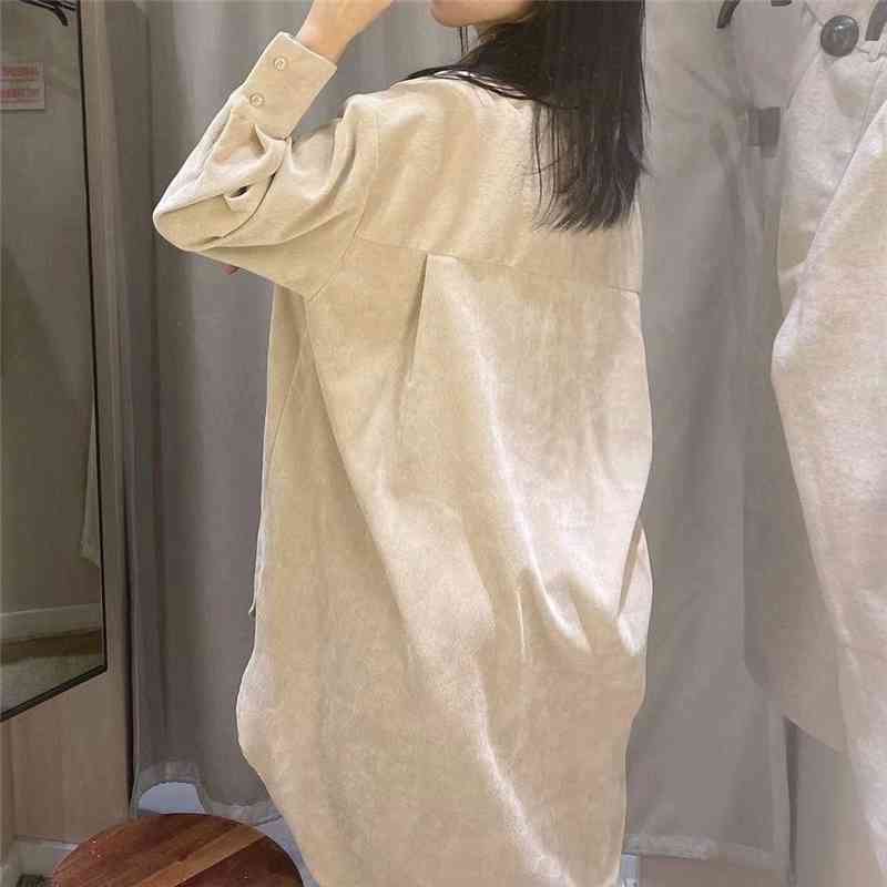Streetwear Women Khaki Corduroy Shirts Fashion Ladies Turn Down Collar Pocket Tops Causal Female Chic Oversize Blouses 210430