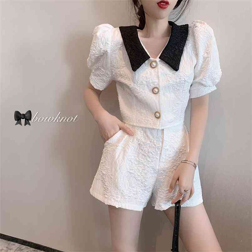 Fashion Outfits Summer Retro Puff sleeve Pearl button Cropped Top and Shorts Jacquard Two-piece Sets Women's Clothing 210602, White
Fashion Outfits Summer Retro Puff sleeve Pearl button Cropped Top and Shorts Jacquard Two-piece Sets Women's Clothing 210602, White