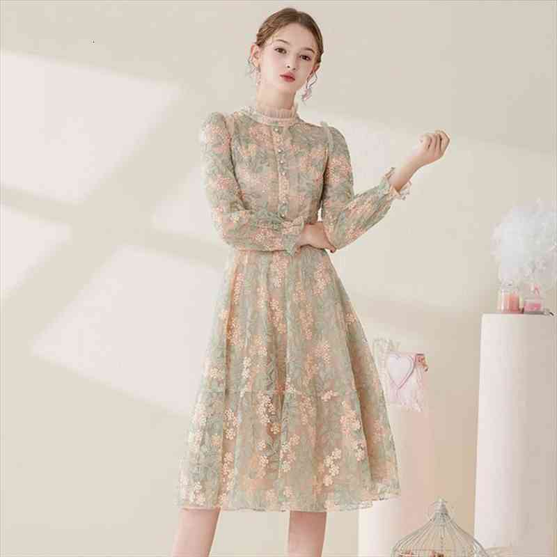 Runway Lace Embroidered Mesh Summer Womens Dresses Long Sleeve Flower Temperament Ruffles Office Party Midi, Black;gray
Runway Lace Embroidered Mesh Summer Womens Dresses Long Sleeve Flower Temperament Ruffles Office Party Midi, Black;gray
