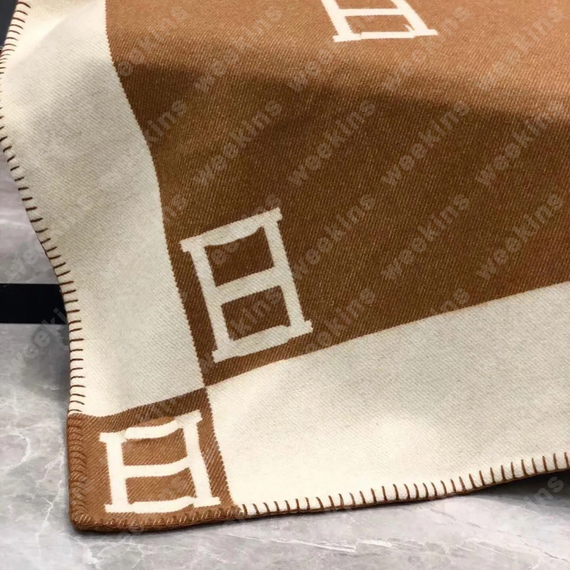 Fancy Designer Blankets H Blanket Cashmere Women Luxury Letter Sublimation Winter Baby WEEKINS Beach Bathing Towel Bath Cotton
Fancy Designer Blankets H Blanket Cashmere Women Luxury Letter Sublimation Winter Baby WEEKINS Beach Bathing Towel Bath Cotton