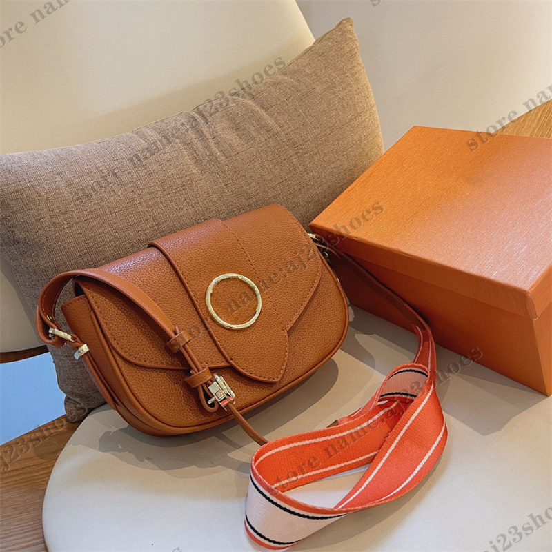 Pont 9 Soft MM Luxurys designers Bags Mocaccino Rounded Handbag Grained Calfskin crossbody Monograms Flowers Two-Color Strap Circle Signature designer Bag, 01 
Pont 9 Soft MM Luxurys designers Bags Mocaccino Rounded Handbag Grained Calfskin crossbody Monograms Flowers Two-Color Strap Circle Signature designer Bag, 01