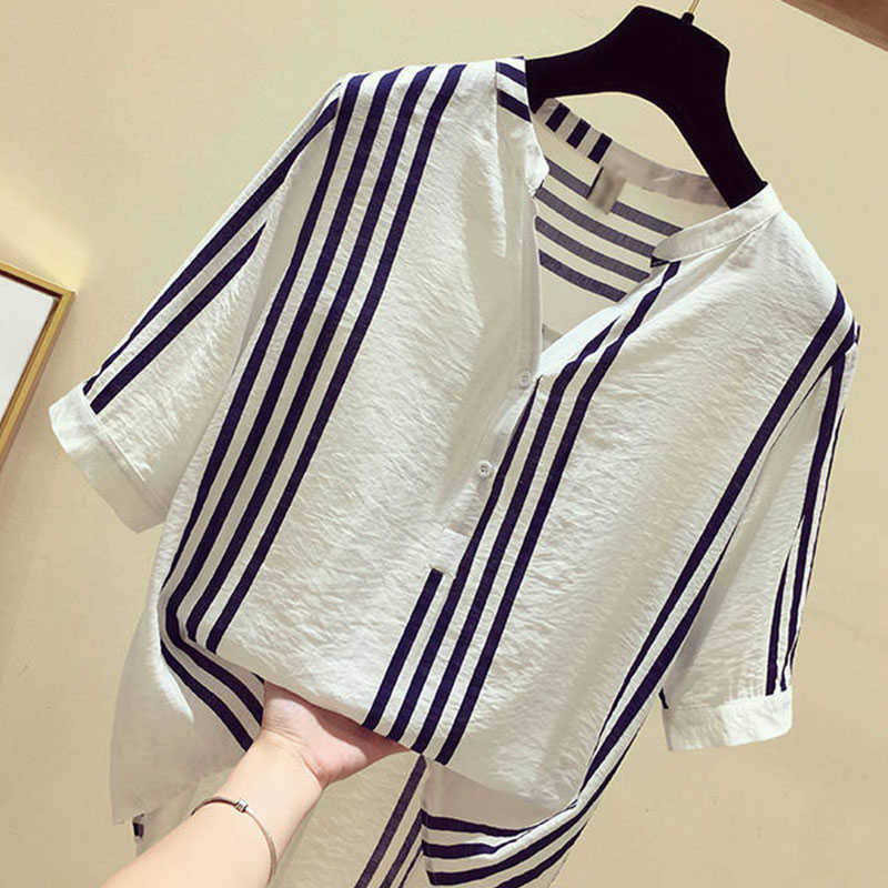 F&je Summer Women Shirt Plus Size Short Sleeve Loose Casual V-neck Ladies Tops Vertical Striped Blouses Big Size -5XL D19 210608, Dark blue
F&je Summer Women Shirt Plus Size Short Sleeve Loose Casual V-neck Ladies Tops Vertical Striped Blouses Big Size -5XL D19 210608, Dark blue