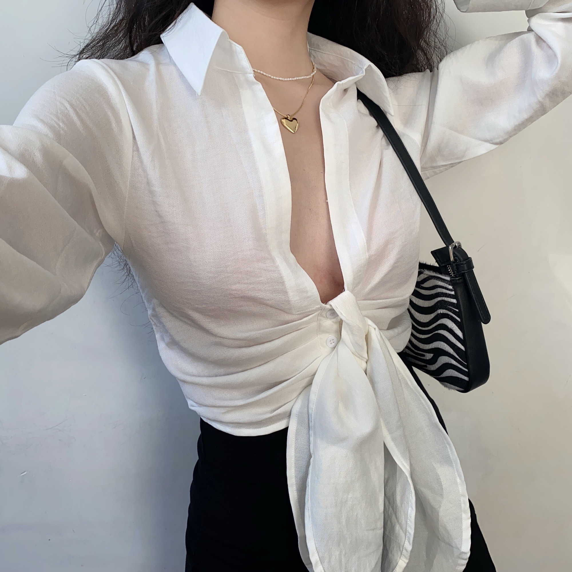 WOMENGAGA Korean French Lace Bow White Long Sleeve Shirt For Women Fashion Sexy V-neck Blouse Short Top UY54 210603