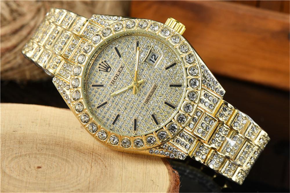 2021 Mens Watch Shinning Diamond Iced Out gold Watches Stainless Steel Men Quartz Movement montre Gift Party Wristwatch Clock, Slivery;brown
2021 Mens Watch Shinning Diamond Iced Out gold Watches Stainless Steel Men Quartz Movement montre Gift Party Wristwatch Clock, Slivery;brown