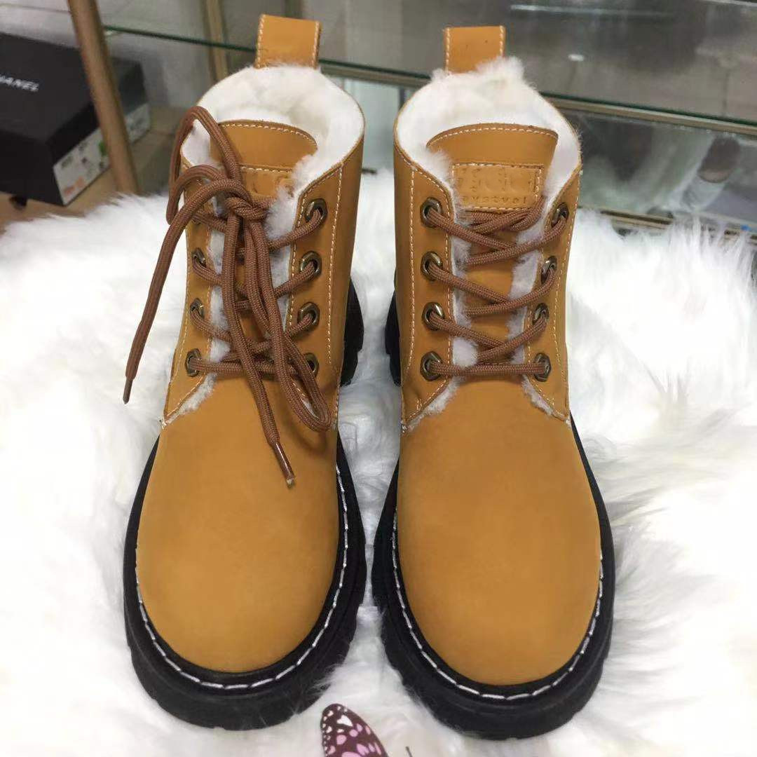 2021 Women's Boots Winter Snow Boot Suede Leather Slippers Waterproof Warm Ankle Fashion Women Shoes size 35-40, Black
2021 Women's Boots Winter Snow Boot Suede Leather Slippers Waterproof Warm Ankle Fashion Women Shoes size 35-40, Black