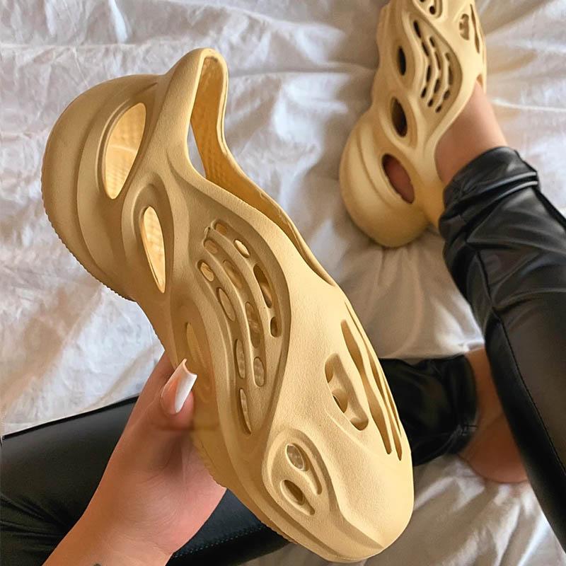 Large Size Summer Slides Men Women Black Sneaker Sandals Fashion Footwear Slip On Beach Shoes Coconut Porous
Large Size Summer Slides Men Women Black Sneaker Sandals Fashion Footwear Slip On Beach Shoes Coconut Porous