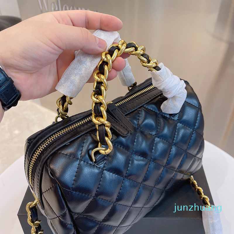 Early Fall Autumn Pillow Bags Women Top Handle Totes Matelasse Chain Cross Body Shoulder Quilted Large Capacity Street Outdoor 2022, Black
Early Fall Autumn Pillow Bags Women Top Handle Totes Matelasse Chain Cross Body Shoulder Quilted Large Capacity Street Outdoor 2022, Black