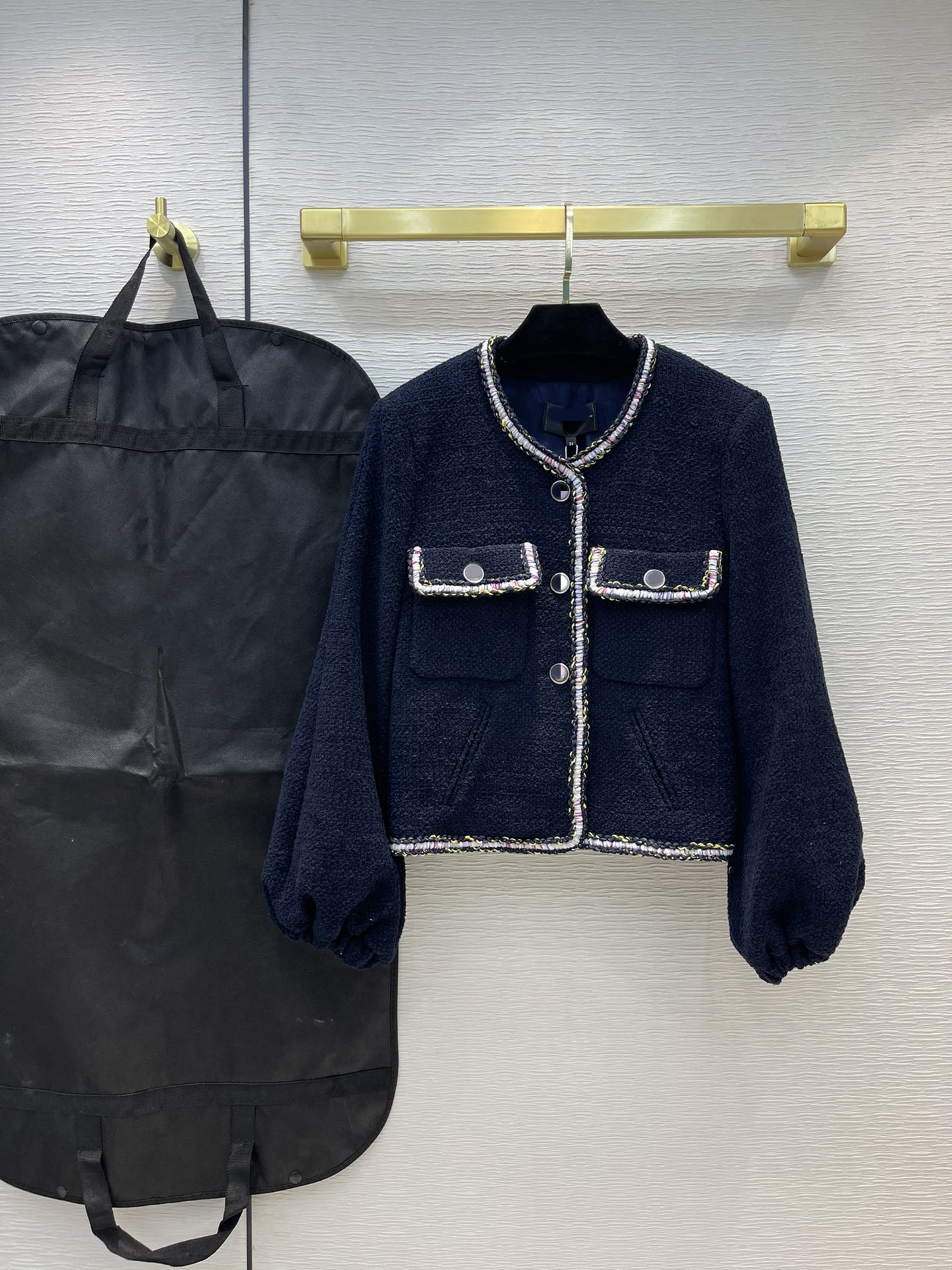 Milan Runway Jackets 2021 Long Sleeve O Neck Women' Designer Coats Brand Same Style Outerwear 0612-12, Picture color
Milan Runway Jackets 2021 Long Sleeve O Neck Women' Designer Coats Brand Same Style Outerwear 0612-12, Picture color