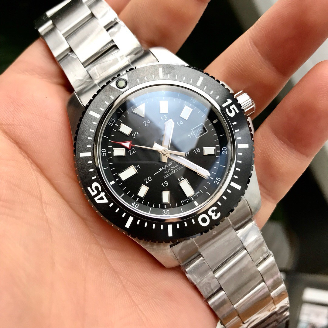 Men's professional dive watch size 44 mm with ETA2824 movement sapphire crystal glass mirror ceramic bezel fine steel watchband, Slivery;brown
Men's professional dive watch size 44 mm with ETA2824 movement sapphire crystal glass mirror ceramic bezel fine steel watchband, Slivery;brown