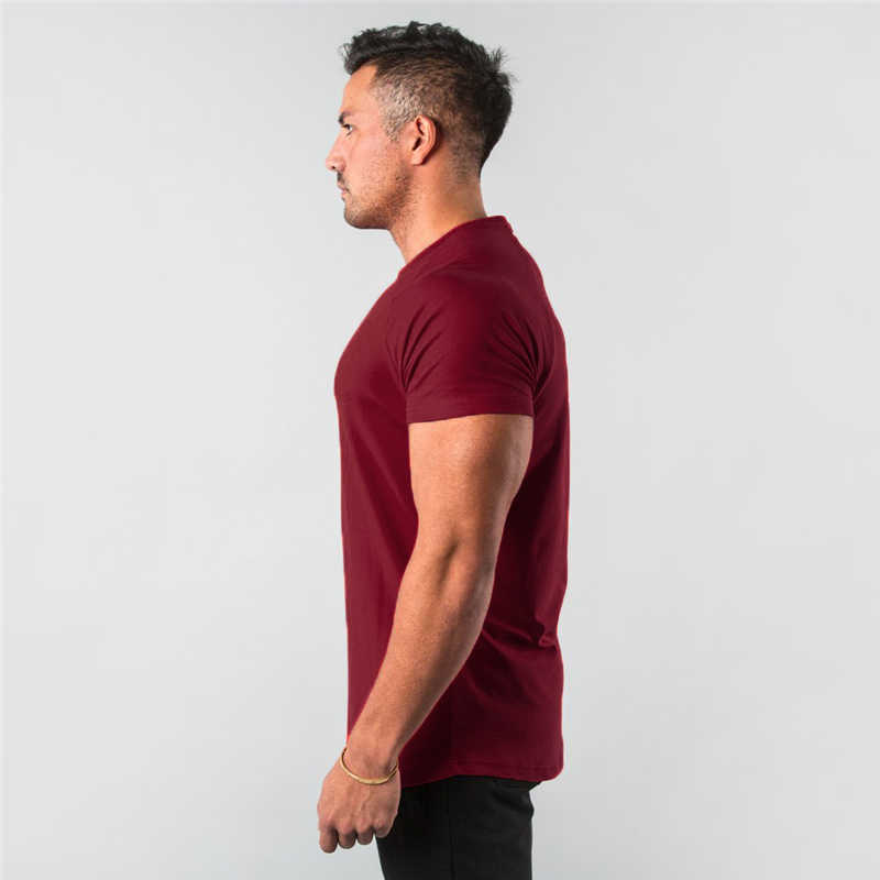 Stylish Plain Tops Fitness Mens T Shirt Short Sleeve Muscle Joggers Bodybuilding Tshirt Male Gym Clothes Slim Fit Tee 210629