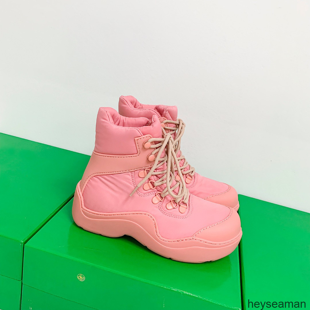 Boots Womens High quality men Designers Leather Martin Ankle Chaelsea Boot Fashion Wave Colored Rubber Outsole Elastic Webbing Increased HD3B, 2# shoe box
Boots Womens High quality men Designers Leather Martin Ankle Chaelsea Boot Fashion Wave Colored Rubber Outsole Elastic Webbing Increased HD3B, 2# shoe box