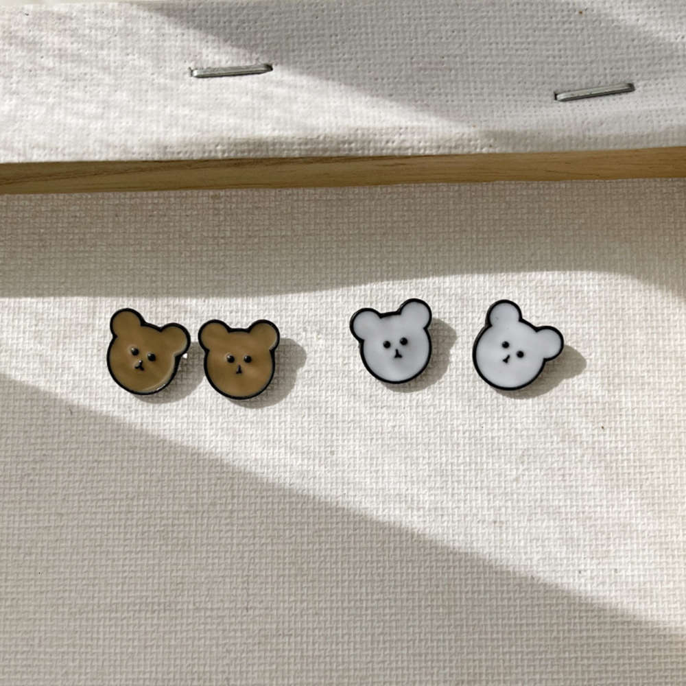earrings S925 silver needle girl heart sweet cartoon bear super cute simple small earrings female versatile ear clip, Golden
earrings S925 silver needle girl heart sweet cartoon bear super cute simple small earrings female versatile ear clip, Golden