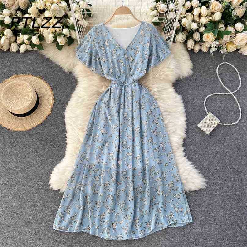 Summer Korean Boho Dress Women V Neck Sexy Chiffon Dresses Woman Sweet Floral Print V-neck Beach Midi Robe Vestidos 210525, Blue floral
Summer Korean Boho Dress Women V Neck Sexy Chiffon Dresses Woman Sweet Floral Print V-neck Beach Midi Robe Vestidos 210525, Blue floral