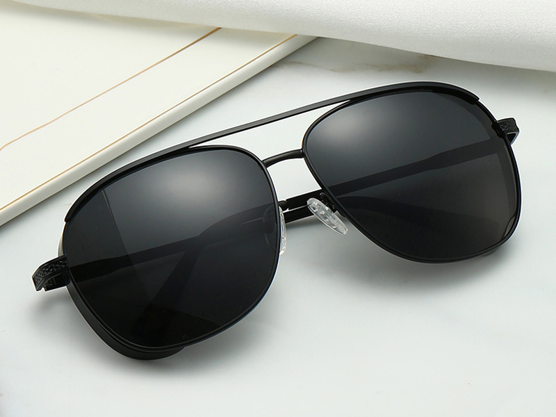 Fashion Classic sunglasses for men Metal Square gold Frame UV400 unisex vintage style attitude sun glasses Protection Eyewear With Box
Fashion Classic sunglasses for men Metal Square gold Frame UV400 unisex vintage style attitude sun glasses Protection Eyewear With Box
