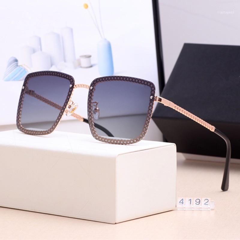 Sunglasses Fashion Women 2021 Brand Designer Rimless Gradient Sun Glasses Shades Cutting Lens Frameless High Quality UV4001
Sunglasses Fashion Women 2021 Brand Designer Rimless Gradient Sun Glasses Shades Cutting Lens Frameless High Quality UV4001