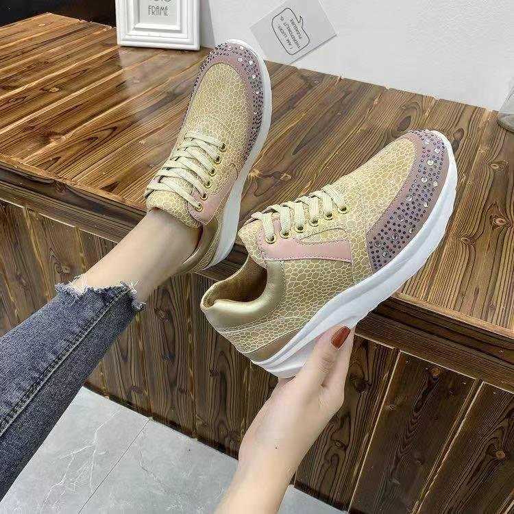 2021 New Spring and Autumn Ladies Sports Shoes Platform Casual Vulcanized Round Toe Lace Running Y0907
