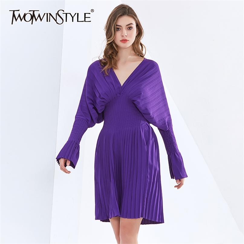 Vintage Pleated Dress For Women V Neck Flare Long Sleeve High Waist Ruched Mini Dresses Female Autumn Clothing 210520, White
Vintage Pleated Dress For Women V Neck Flare Long Sleeve High Waist Ruched Mini Dresses Female Autumn Clothing 210520, White