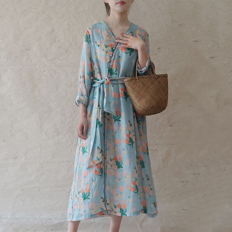 Johnature Autumn Retro Print V-neck Patchwork Button Fashion Dress Cotton Linen Loose Comfortable Women Plus Size Dress 210521, Multi
Johnature Autumn Retro Print V-neck Patchwork Button Fashion Dress Cotton Linen Loose Comfortable Women Plus Size Dress 210521, Multi