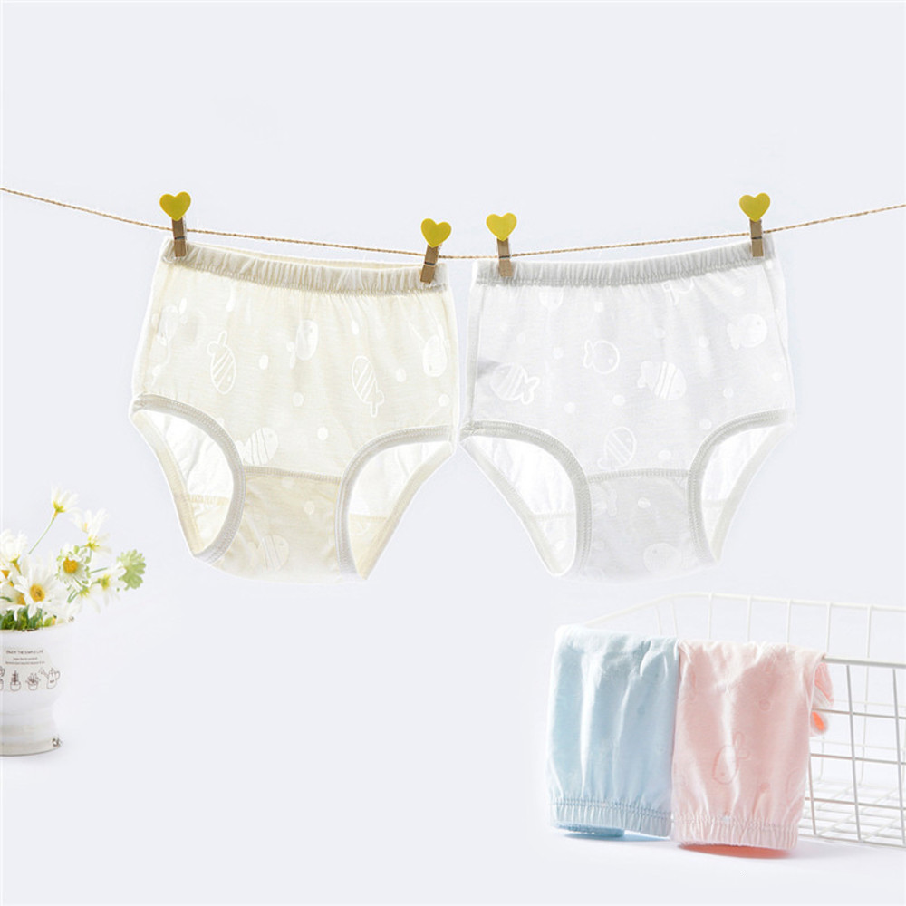 Weijiameng children's underpants girl's triangle baby 0-8 years old cotton pants thin, Camo
Weijiameng children's underpants girl's triangle baby 0-8 years old cotton pants thin, Camo