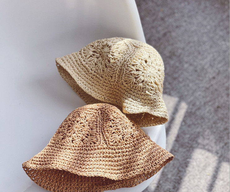 Summer Girls Grass sun hats fashion kids hollow flower straw weaving princess cap children beach travel visor sunhats Q0348, Beige
Summer Girls Grass sun hats fashion kids hollow flower straw weaving princess cap children beach travel visor sunhats Q0348, Beige