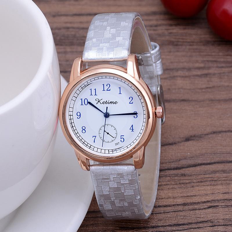 Wristwatches Leather Strap Quartz Women's Watch Ladies Fashion Korean Women Clock Relogio Feminino Masculino, Silver
Wristwatches Leather Strap Quartz Women's Watch Ladies Fashion Korean Women Clock Relogio Feminino Masculino, Silver