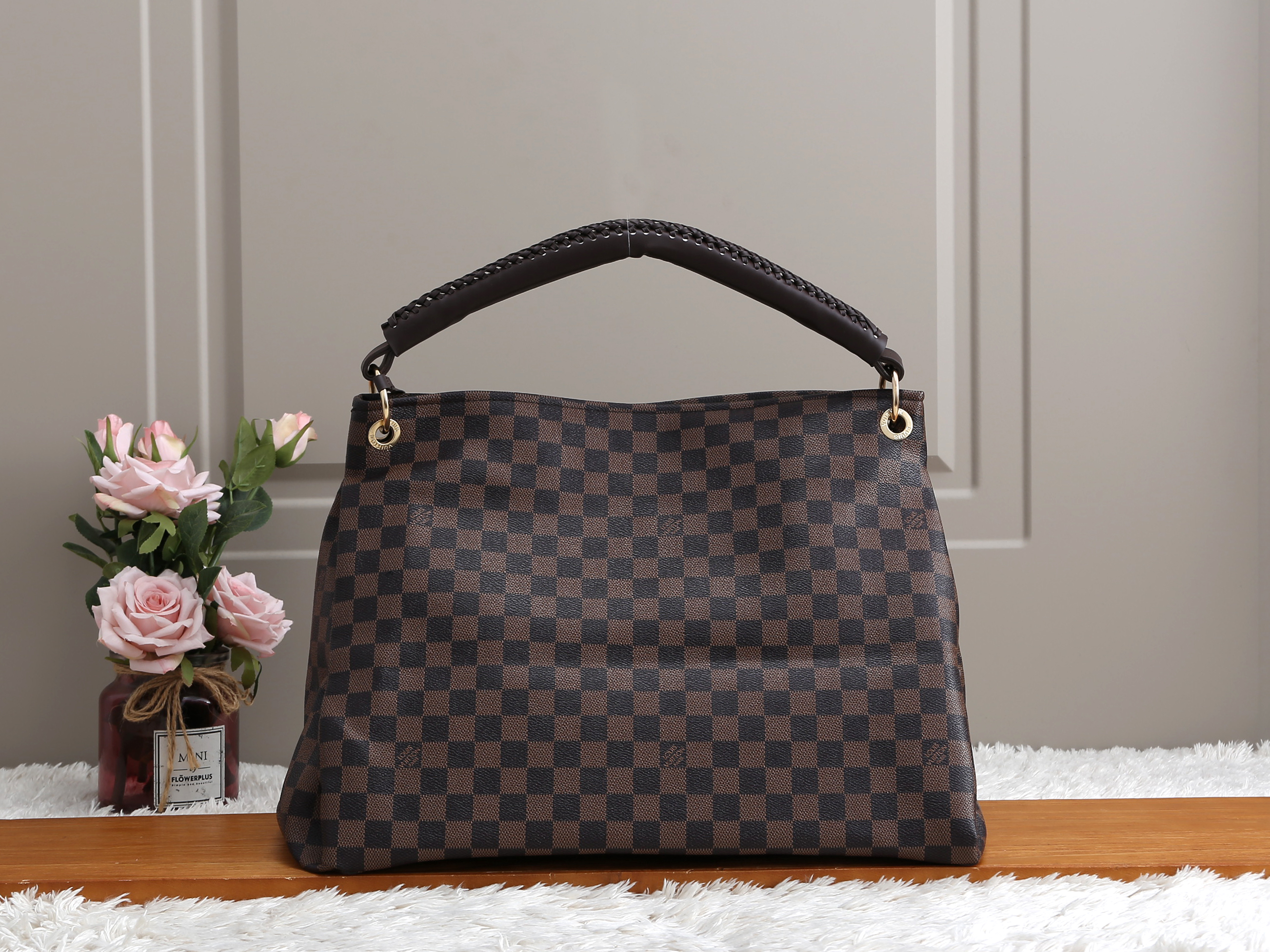 100% quality LV LOUIS bag VITTON Splicing High capacity shopping bag classic shoulder bags clutch handbags leather cross, Red;black
100% quality LV LOUIS bag VITTON Splicing High capacity shopping bag classic shoulder bags clutch handbags leather cross, Red;black