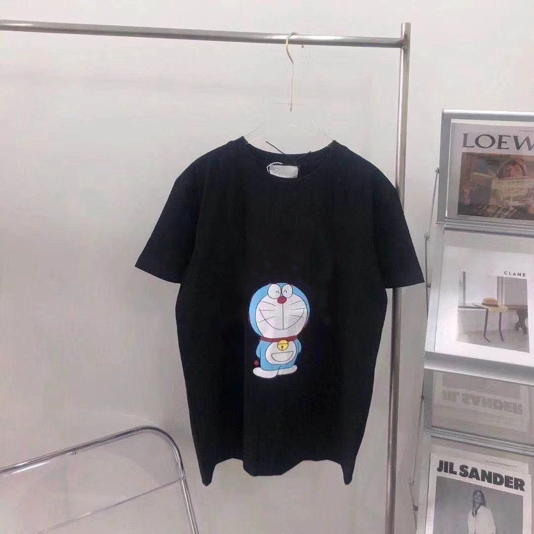 High-end T-shirts short sleeves from luxury designers are new-age travel must-have and come in variety of colors, each with different look, White
High-end T-shirts short sleeves from luxury designers are new-age travel must-have and come in variety of colors, each with different look, White