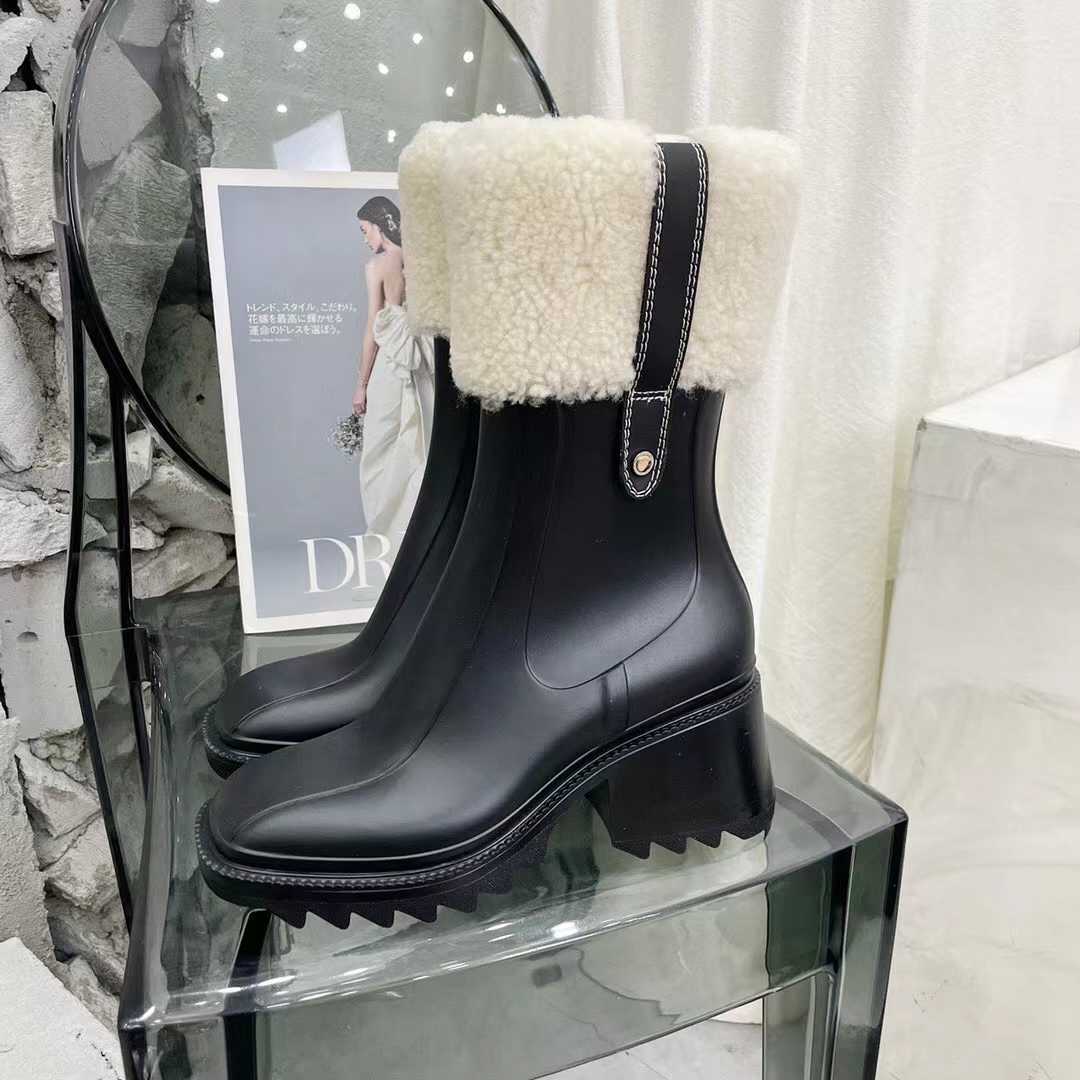 2021 New designers snow boots women fashion soft leather flat girls casual winter brown shoe with fur half boot black, #7
2021 New designers snow boots women fashion soft leather flat girls casual winter brown shoe with fur half boot black, #7