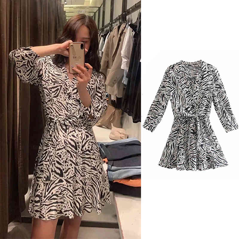 Casual Dresses 2021 Ladies Spring New Fashion Animal Print Mini Lapel Long Sleeve Women's Bowknot Decorated Street Wear I03I, Black
Casual Dresses 2021 Ladies Spring New Fashion Animal Print Mini Lapel Long Sleeve Women's Bowknot Decorated Street Wear I03I, Black